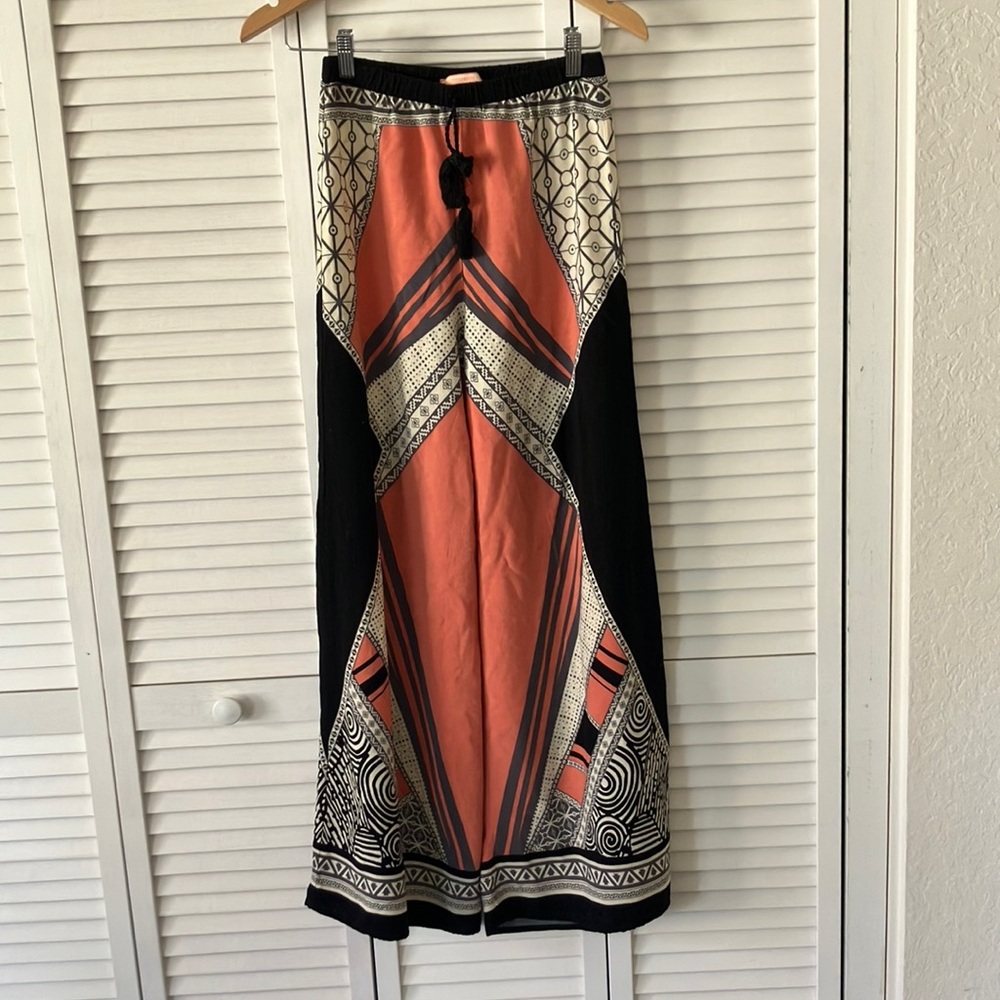 Peach Puff Geometric Patterned Pants in Black and Orange size S‎ tassels